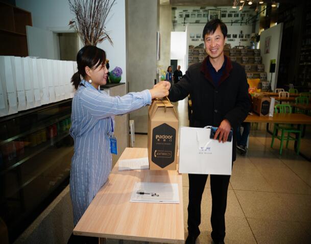 联合百名合伙人签约，派的门开启销售新模式——从单品供应商到装修生态赋能者